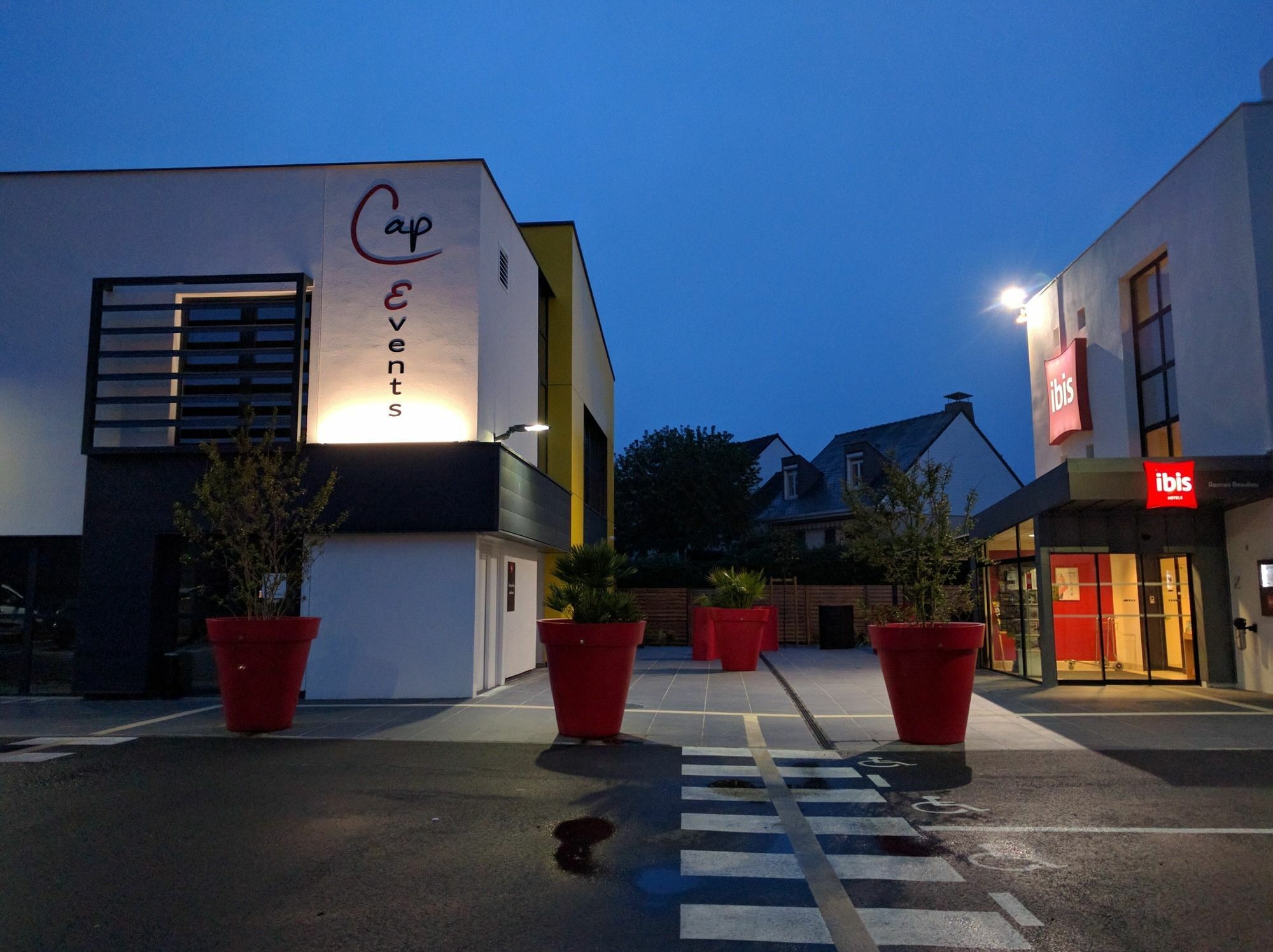 Ibis Rennes Beaulieu Hotel Cesson-Sévigné Eksteriør billede